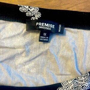 Premise black and white dress xl